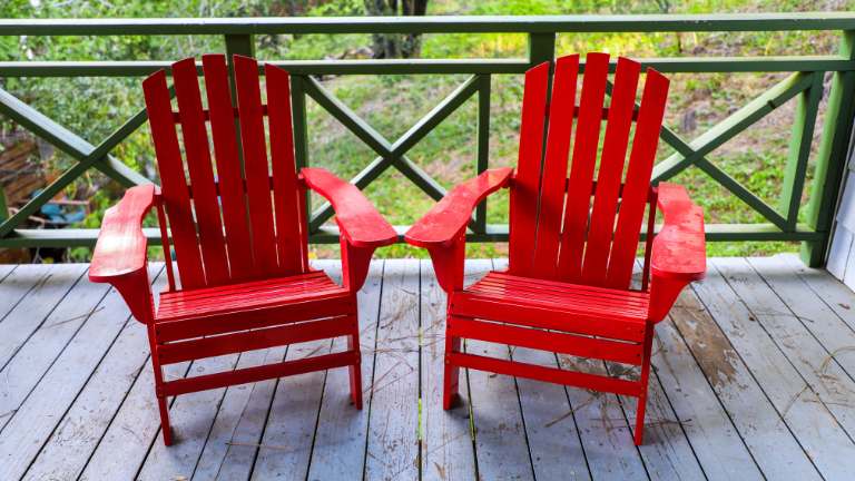 What Do Red Adirondack Chairs Mean?